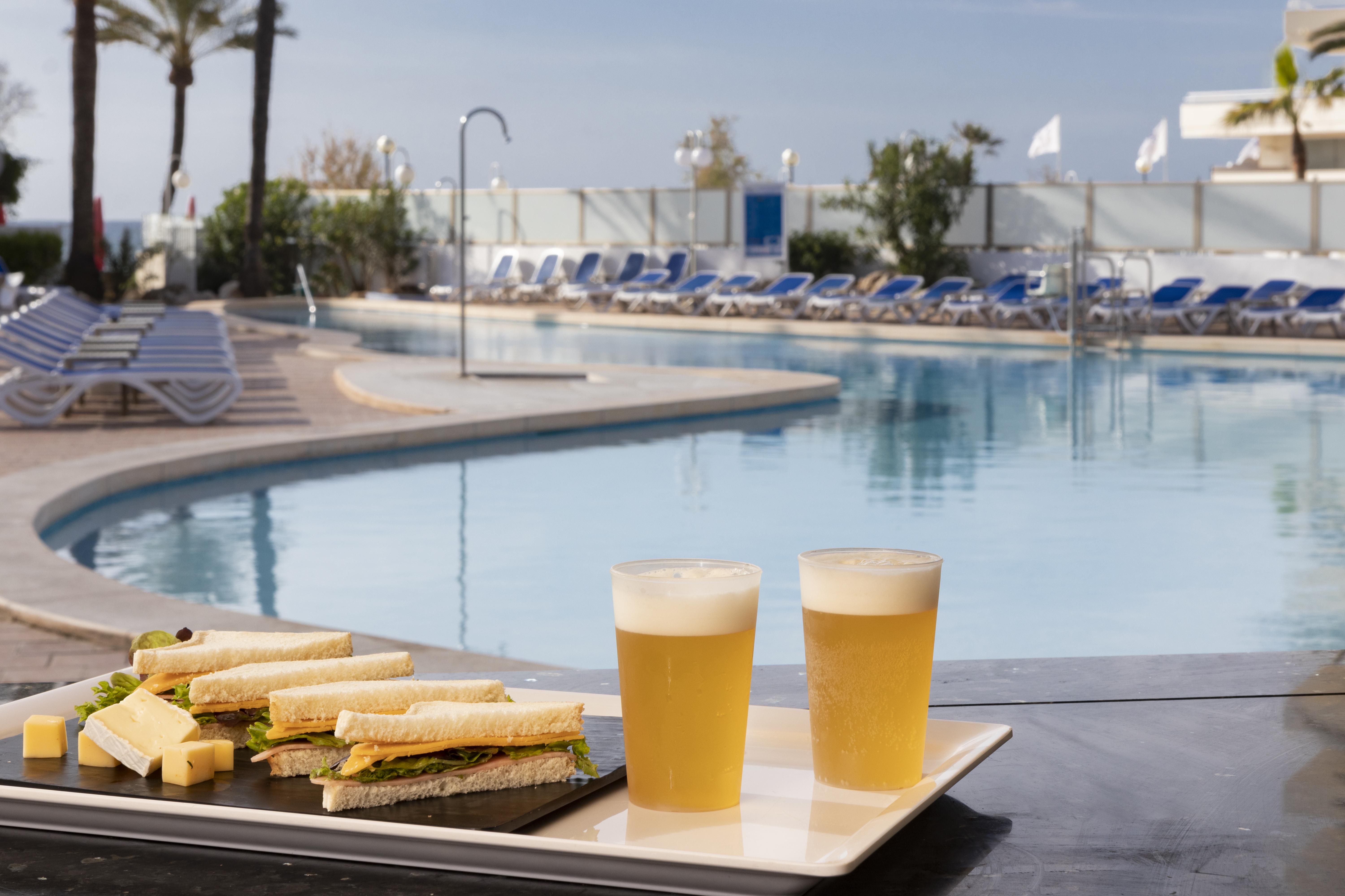 Palia Playa Hotell 4*